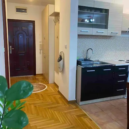 D Free Private Parking Fast Wi-fi *